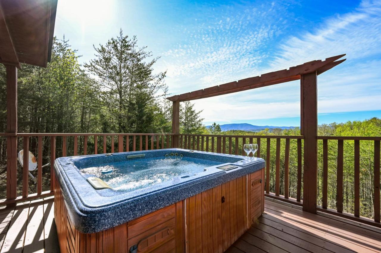 Private Mountain Cabin, Hot Tub Escape In The Smokies, With The View セバービル エクステリア 写真