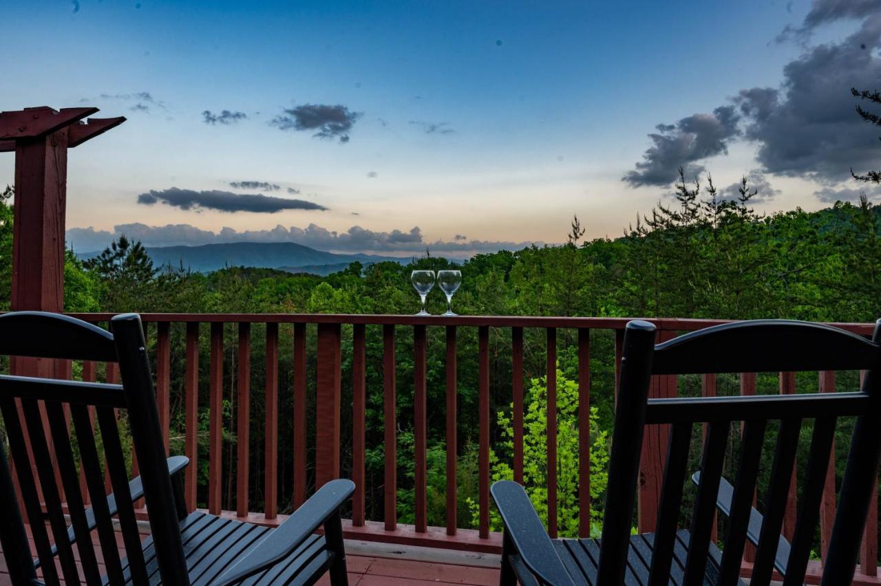 Private Mountain Cabin, Hot Tub Escape In The Smokies, With The View セバービル エクステリア 写真